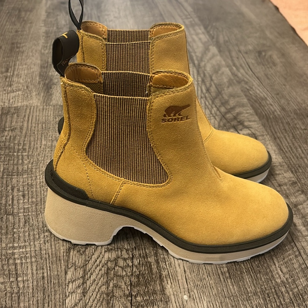 Sorel Hi-Line Chelsea Leather Boot